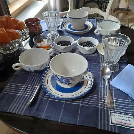 Chez Is-mi Chauriat